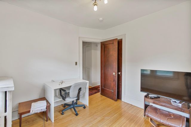 2122 Carroll Avenue, Saint Paul, MN 55104