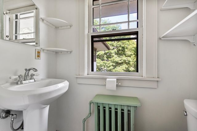 2122 Carroll Avenue, Saint Paul, MN 55104