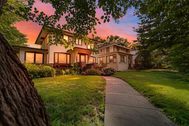 2122 Carroll Avenue, Saint Paul, MN 55104