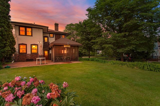 2122 Carroll Avenue, Saint Paul, MN 55104