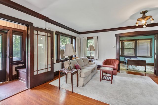 2122 Carroll Avenue, Saint Paul, MN 55104