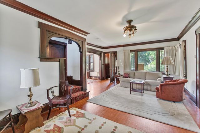 2122 Carroll Avenue, Saint Paul, MN 55104