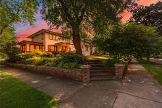 2122 Carroll Avenue, Saint Paul, MN 55104