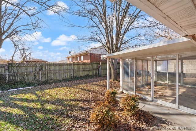 1705 Keats Drive, Clarksville, IN 47129