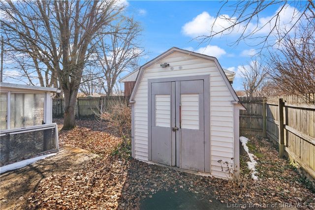 1705 Keats Drive, Clarksville, IN 47129