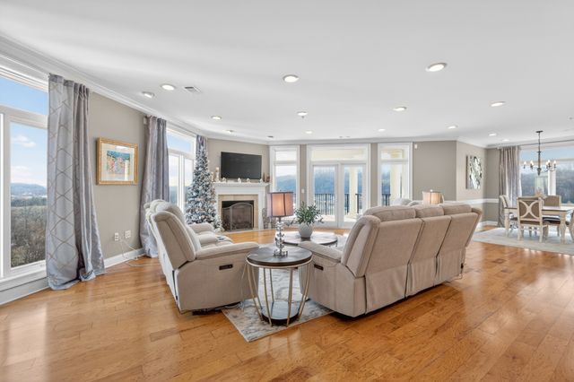 400 Warioto Way Apt 1007, Ashland City, TN 37015