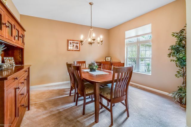 1712 Wood Trail, Oxford, MI 48371