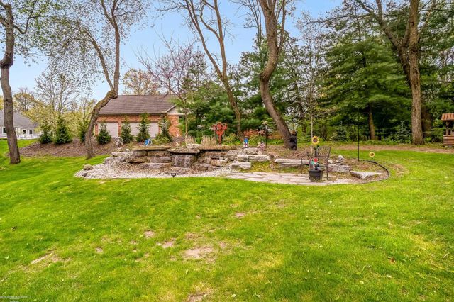 1712 Wood Trail, Oxford, MI 48371