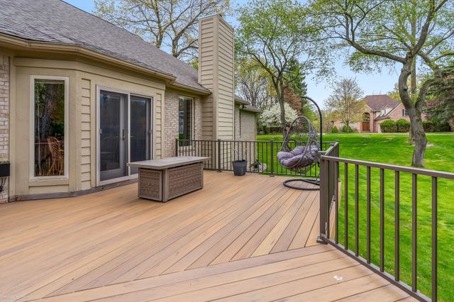 1712 Wood Trail, Oxford, MI 48371