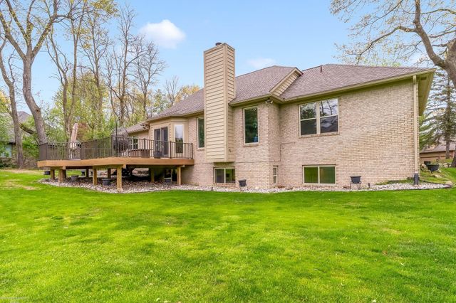 1712 Wood Trail, Oxford, MI 48371