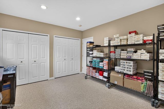 1712 Wood Trail, Oxford, MI 48371