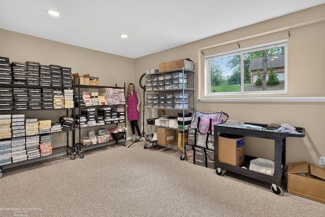 1712 Wood Trail, Oxford, MI 48371