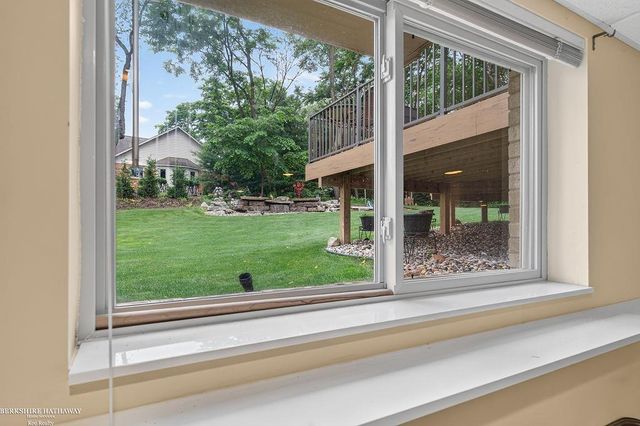 1712 Wood Trail, Oxford, MI 48371