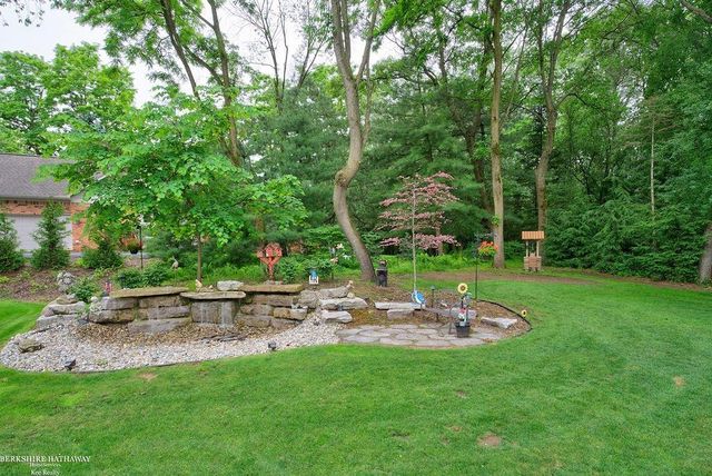 1712 Wood Trail, Oxford, MI 48371
