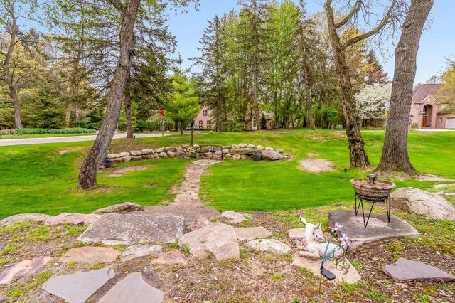 1712 Wood Trail, Oxford, MI 48371