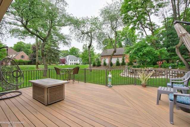 1712 Wood Trail, Oxford, MI 48371