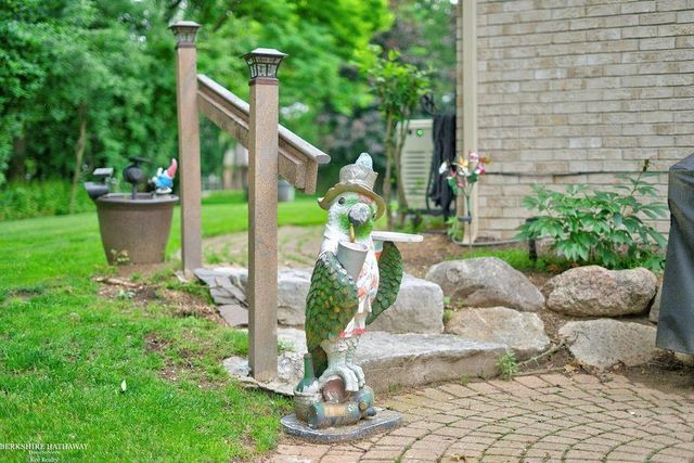 1712 Wood Trail, Oxford, MI 48371
