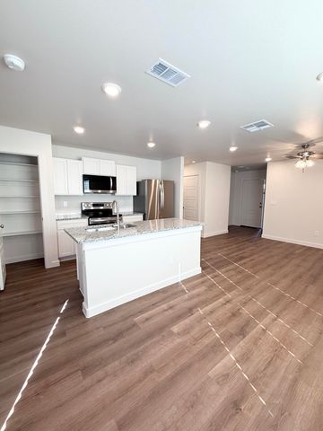 1615 N Clinton Avenue, Lubbock, TX 79416