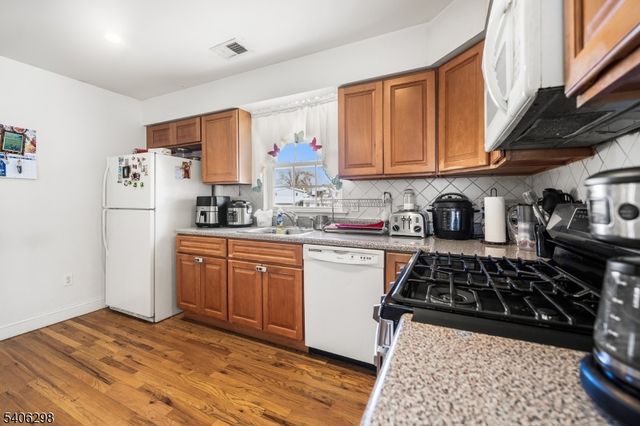 221 Westfield Ave, Elizabeth City, NJ 07208