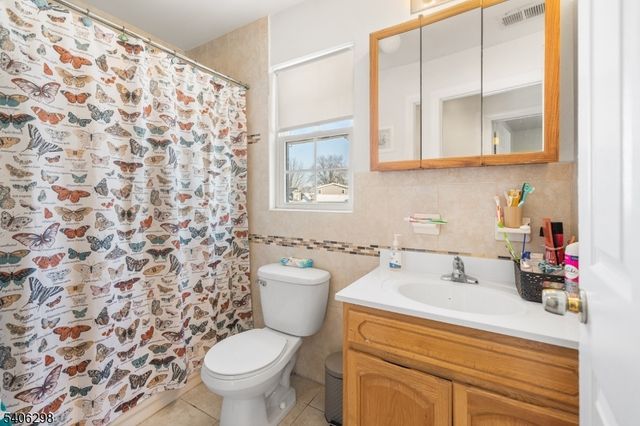 221 Westfield Ave, Elizabeth City, NJ 07208