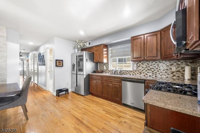 221 Westfield Ave, Elizabeth City, NJ 07208