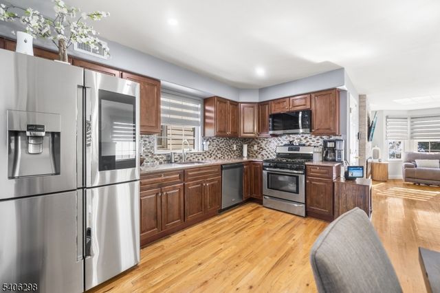 221 Westfield Ave, Elizabeth City, NJ 07208