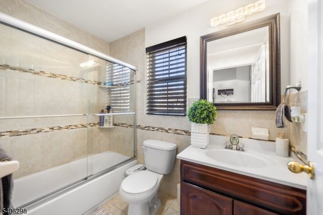 221 Westfield Ave, Elizabeth City, NJ 07208