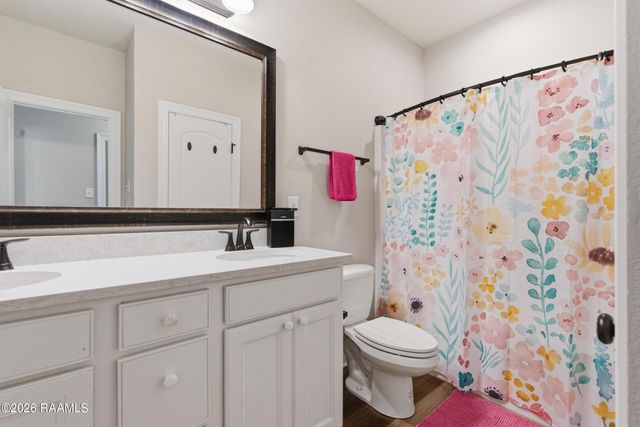 101 Sugar Crest Drive, Youngsville, LA 70592