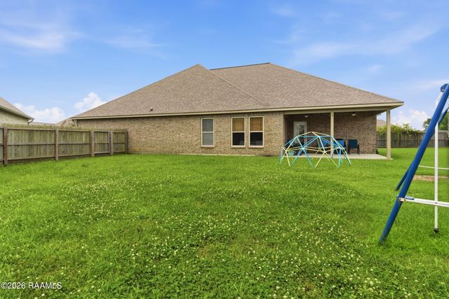 101 Sugar Crest Drive, Youngsville, LA 70592