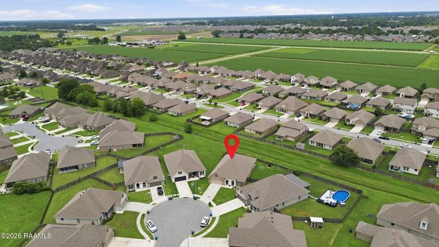 101 Sugar Crest Drive, Youngsville, LA 70592