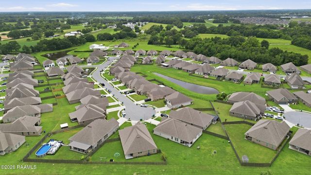 101 Sugar Crest Drive, Youngsville, LA 70592
