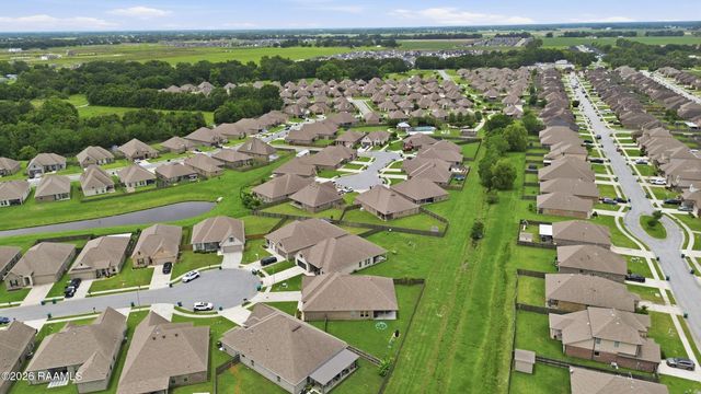 101 Sugar Crest Drive, Youngsville, LA 70592