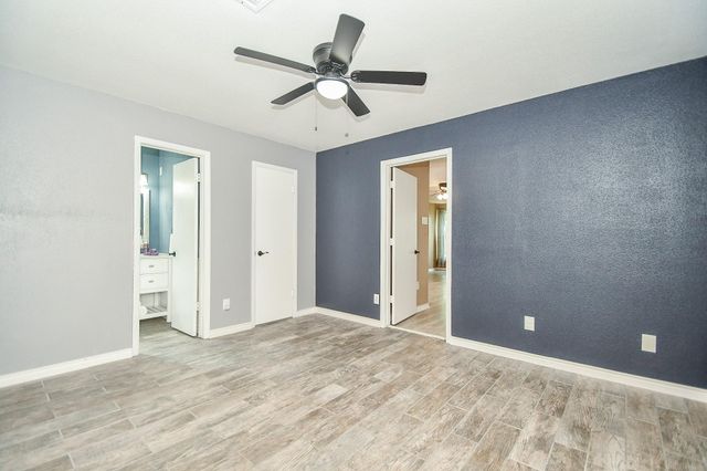 18734 Shannon Glen Lane, Houston, TX 77084