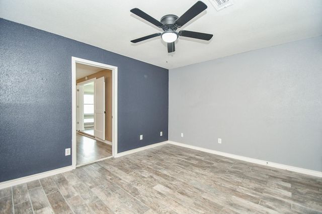 18734 Shannon Glen Lane, Houston, TX 77084
