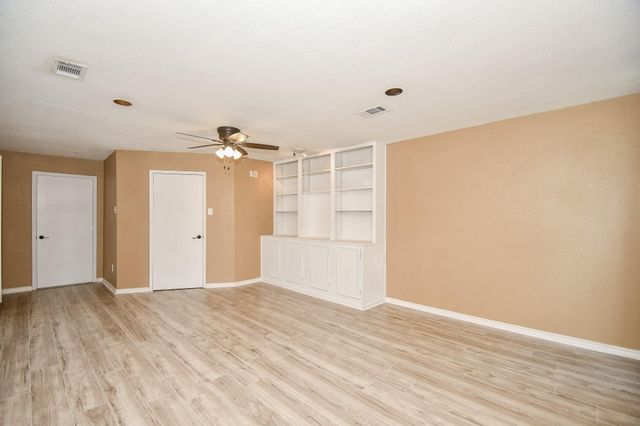 18734 Shannon Glen Lane, Houston, TX 77084