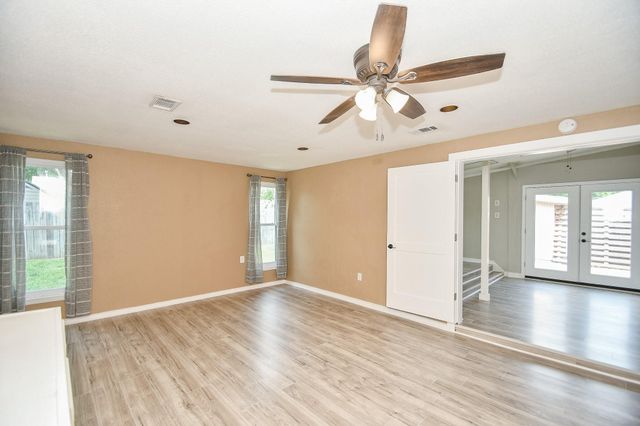 18734 Shannon Glen Lane, Houston, TX 77084