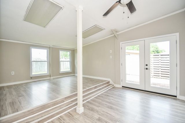18734 Shannon Glen Lane, Houston, TX 77084