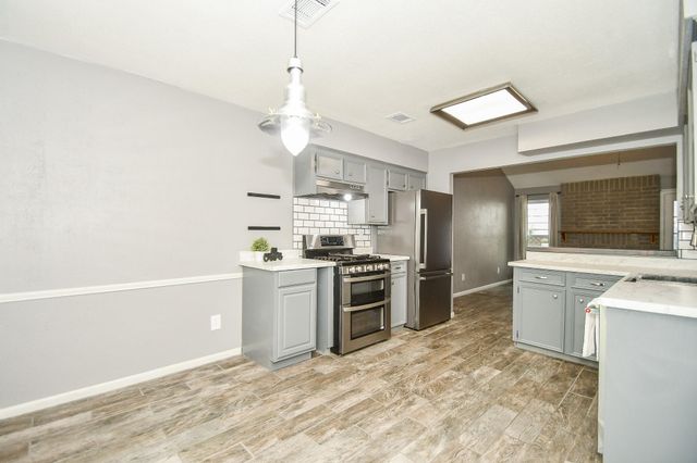 18734 Shannon Glen Lane, Houston, TX 77084