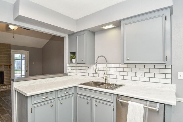 18734 Shannon Glen Lane, Houston, TX 77084