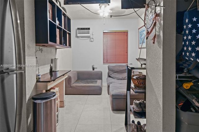 117 W 34th Street, Hialeah, FL 33012