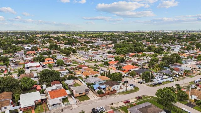 117 W 34th Street, Hialeah, FL 33012