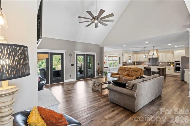 2915 S Point Road, Belmont, NC 28012