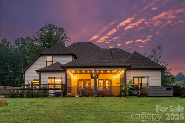 2915 S Point Road, Belmont, NC 28012
