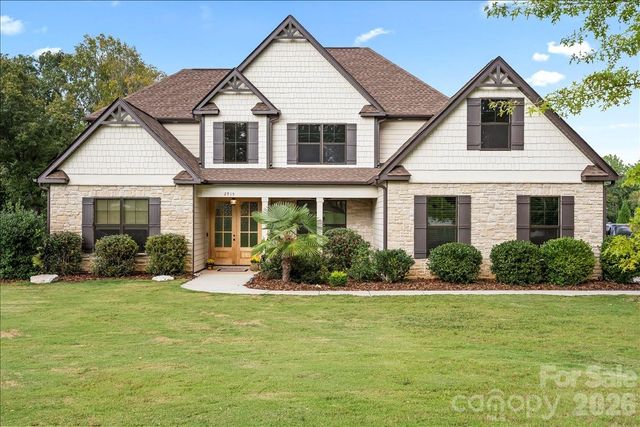 2915 S Point Road, Belmont, NC 28012