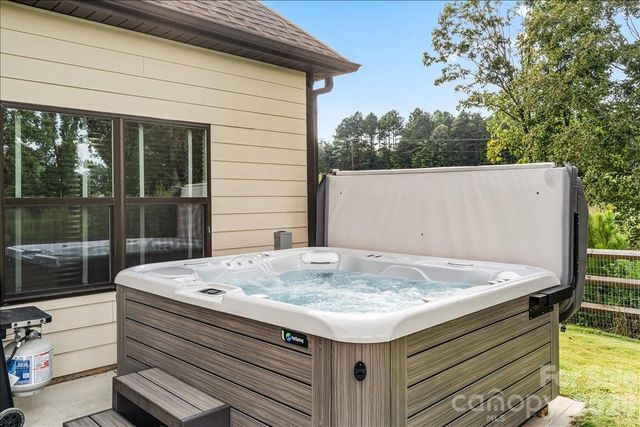 2915 S Point Road, Belmont, NC 28012