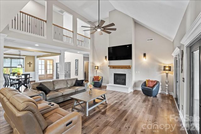 2915 S Point Road, Belmont, NC 28012