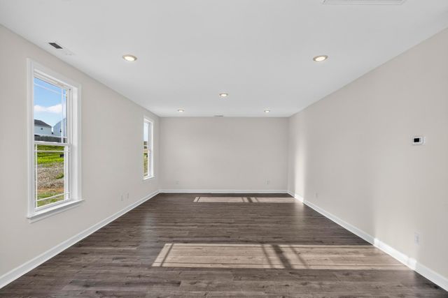 5018 Salient Dr, Spring Hill, TN 37174