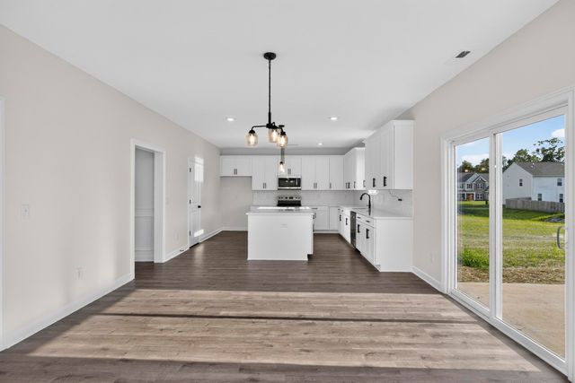 5018 Salient Dr, Spring Hill, TN 37174