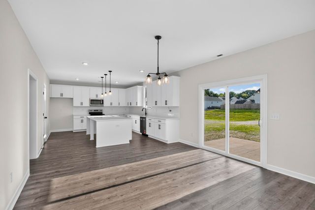 5018 Salient Dr, Spring Hill, TN 37174