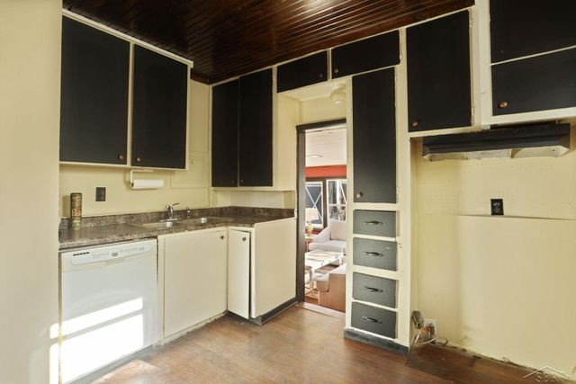 1412 N Carolina Street, Saginaw, MI 48602